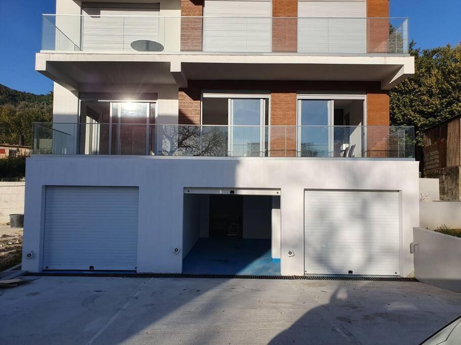 Beautiful Apartment In Tivat Eksteriør billede