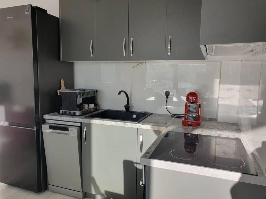 Beautiful Apartment In Tivat Eksteriør billede