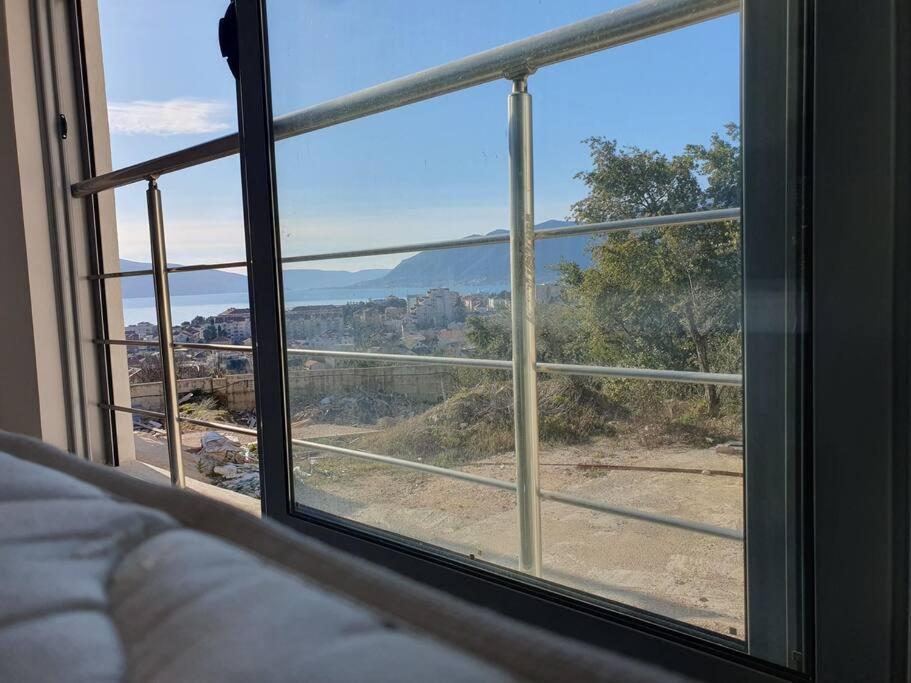 Beautiful Apartment In Tivat Eksteriør billede